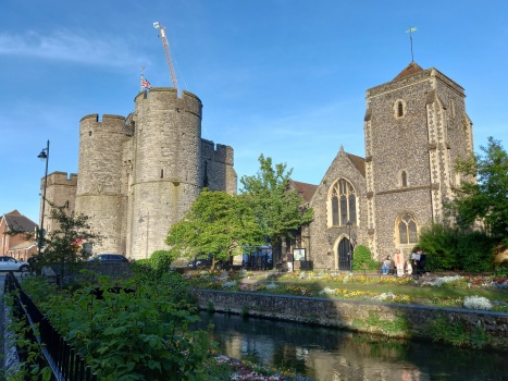 Solve Canterbury Westgate Towers And Guildhall Jigsaw Puzzle Online