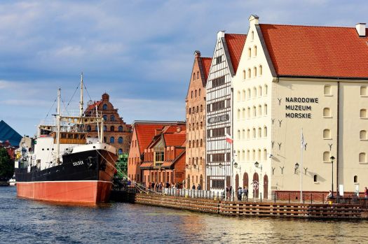 Solve Gdansk Jigsaw Puzzle Online With Pieces