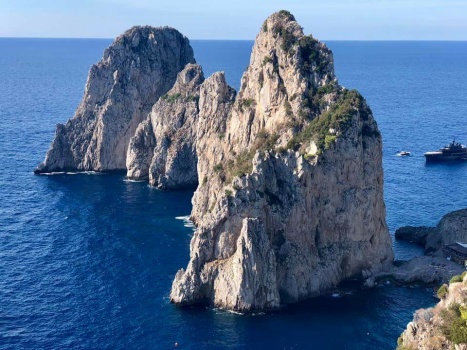 Solve Capri Faraglioni Italy Jigsaw Puzzle Online With Pieces