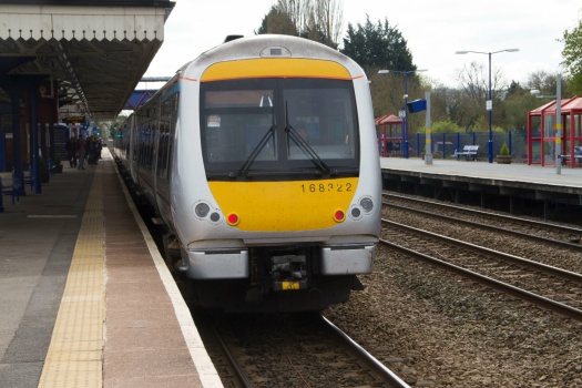 Solve Princes Risborough 02-04-2017 168 322 dmu at main line station 01 ...
