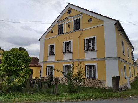 Solve from Nový Drahov, western Bohemia jigsaw puzzle online with 70 pieces