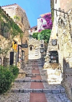 Solve Èze - département Alpes maritimes (France) jigsaw puzzle online