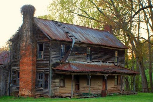 Old Farm House in Newton, NC