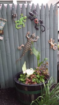 Lizards and planter