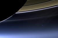 cassini saturn earth