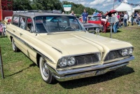 1961 Pontiac Bonneville Custom Safari Wagon
