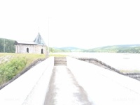 Sluníčko moc hřálo a nebyl stín u Souše přehrady nebyl žádný.Přehrada je oplocená,dnes se používá pro zásobování vody okolní obce,žádné koupání :-((
