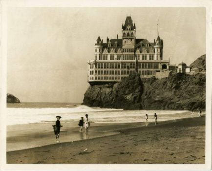San Francisco's iconic Cliff House shortly before it was destroyed by fire in 1907