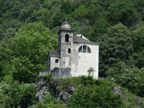 Kirche Monte CarassoTessin CH