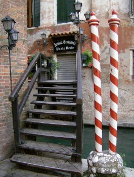 Trattoria, Venice. by JoeDuck /Flickr