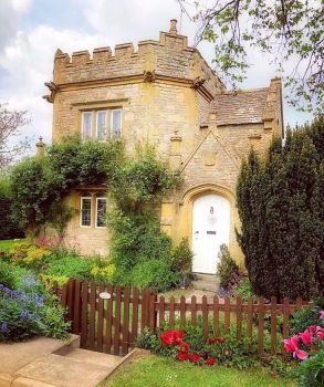 Country Castle Cottage
