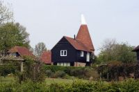 Court Lodge Oast, Front Road, Woodchurch, Kent.  Photo by Oast House Archive