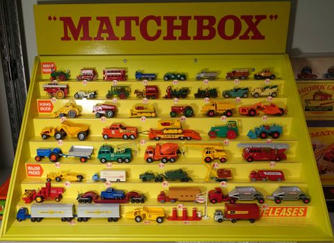 Solve Matchbox Cars 1-75 jigsaw puzzle online with 315 pieces