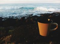 beach & yellow cup