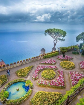 Solve Ravello, Amalfi Coast jigsaw puzzle online with 99 pieces