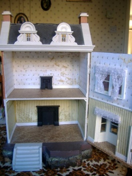 Solve Dolls House - 1.16th Scale Town House - Barkley Square 2 Jigsaw 