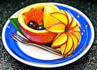 FOOD ART: APPLE CARVING - 2 OF 4