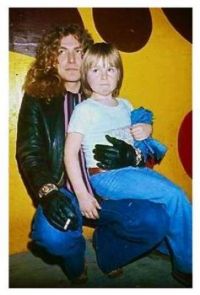 Robert Plant holding young Jason Bonham after the death of John Bonham