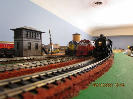 Solve Same picture as the other 2 Ho scale trains CSX, Western Maryland ...