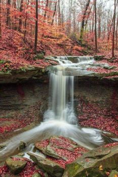 Cachoeira no Parque Nacional do vale de Cuyahoga em Brecksville, Ohio, EUA !!!
