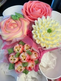 Cupcakes or Flowers?