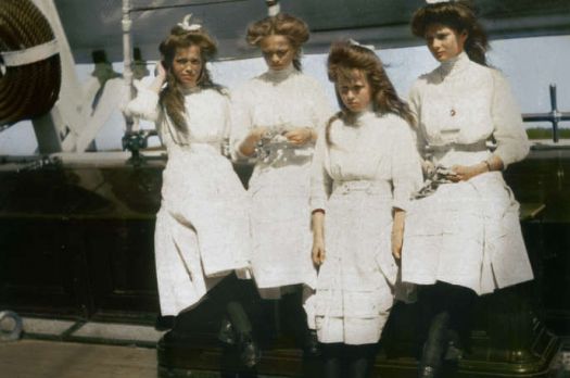 1910 The Romanov sisters