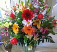 květiny ve váze...flowers in a vase ...