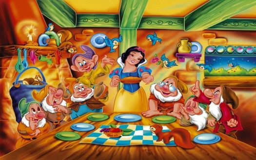 Solve Snow White jigsaw puzzle online with 160 pieces