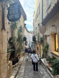 Another narrow place in St Paul de Vence