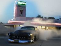 Merc Smoke at Merle's