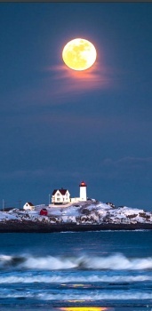 Moon Over Pemaquid Lighthouse 
