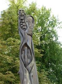 2013-09-19 198-carving of Dracula at Egeskov Castle