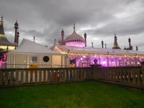 Ice Rink by Royal Pavilion, Brighton, Sussex.  Photo by Paul Gillett
