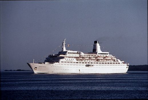 Pacific Princess arriving into Auckland