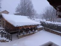 Snow in Les-Deux-Frères, Puy de Dôme, France