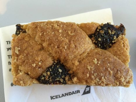 Happy Marriage Cake, Icelandair