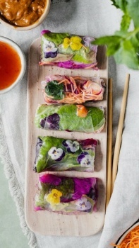 Rice paper roll edible flowers