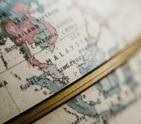 p-Golden_equator_(Unsplash)