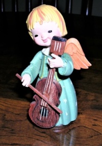Angel playing cello