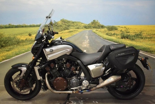 Yamaha best sale vmax saddlebags