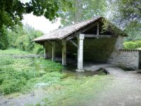 Vieux lavoir de la Lèche (Charente)