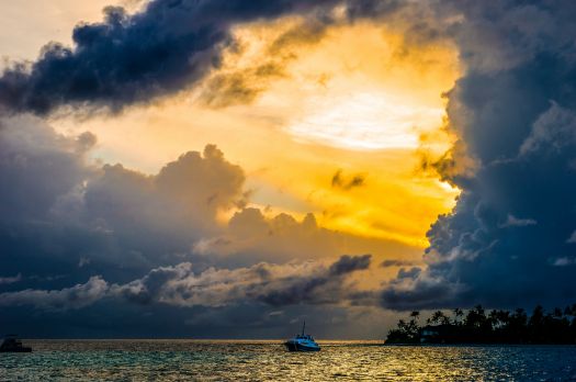 Maldives Sunrise, by Mac Qin on flickr