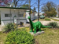Sinclair gas station with Dinosaur