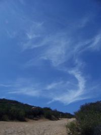 Clouds point the way to the summit today (Second picture)