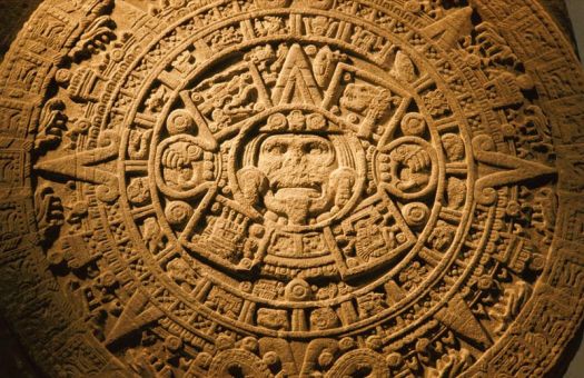 Solve The Aztec Sun Stone jigsaw puzzle online with 117 pieces