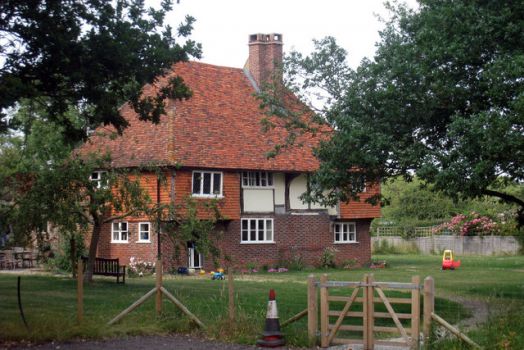 Margavon Cottage, Charcott, Kent.  Photo by Oast House Archive