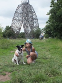 Vnučka Markétka a její pes. Granddaughter Markétka and her dog.