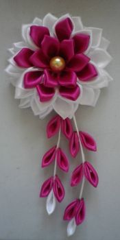 flower with dangles