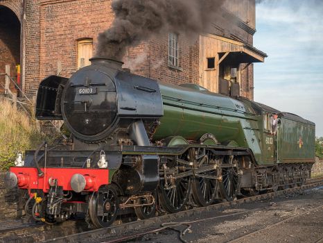 Solve 60103 Flying Scotsman. jigsaw puzzle online with 154 pieces