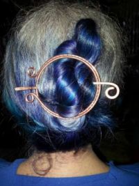 another copper hair accessory